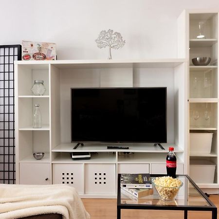 Sea & Wave Adela Boutique Apartment مالقة المظهر الخارجي الصورة